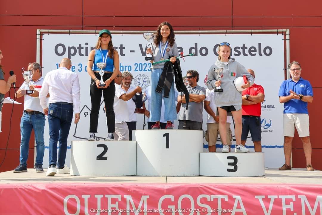 Beatriz Ventura (NADO) vence Taça de Portugal de Escolas de Vela