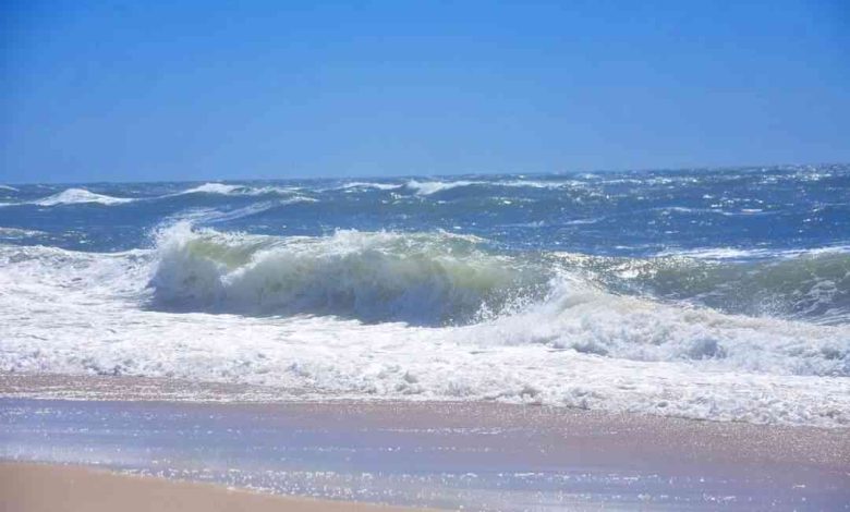 Um morto e dois feridos no mar da praia dos Marretas