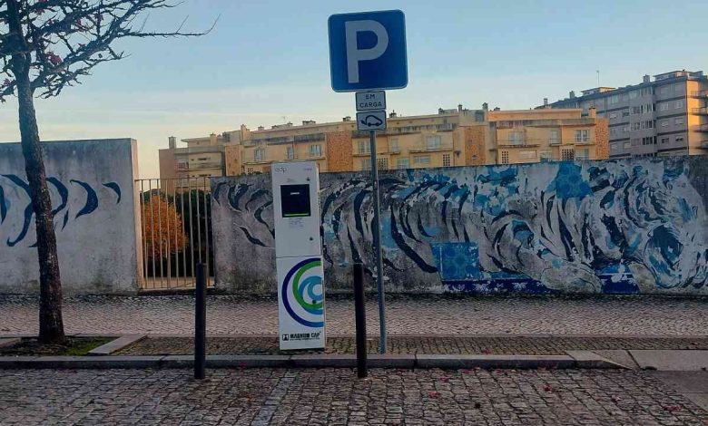 Carregador elétrico do Mercado Municipal está avariado desde Maio