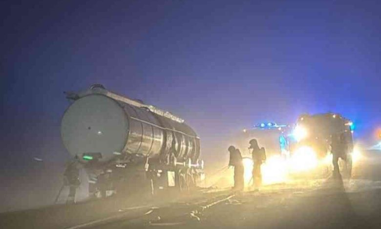 Camião-cisterna a arder na A29 em Ovar