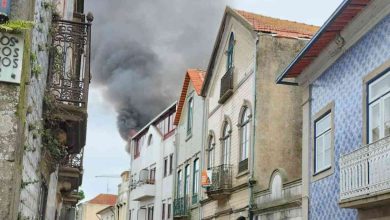 Incêndio urbano no centro de Ovar desaloja mãe e filho (c/vídeo)