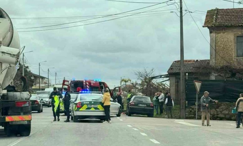 Válega: Colisão de ligeiros na EN109 com feridos